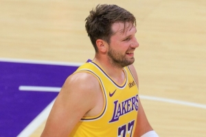 劲球直播-足球赛事直播-篮球赛事直播-NBA|CBA|英超直播